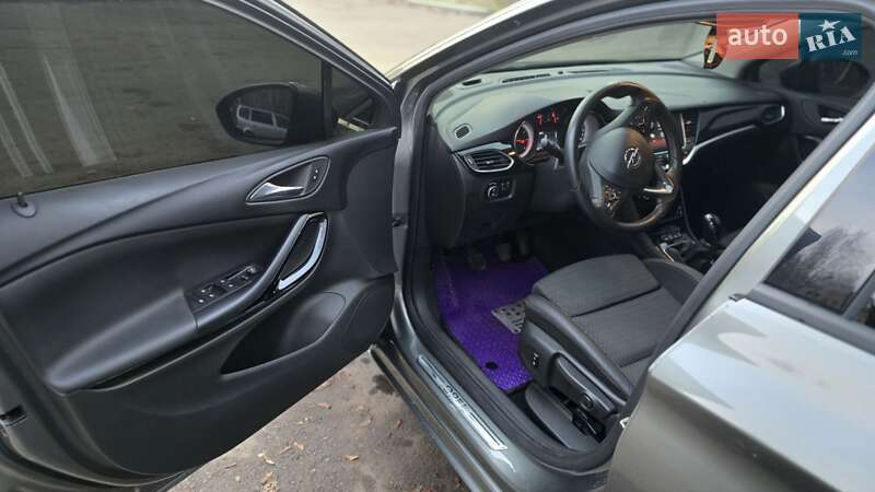 Универсал Opel Astra 2017 в Павлограде