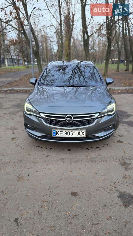 Универсал Opel Astra 2017 в Павлограде