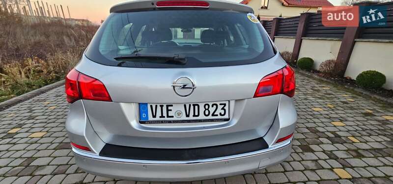 Универсал Opel Astra 2015 в Коломые