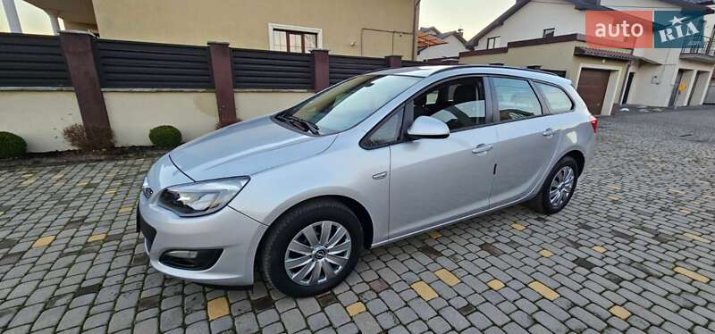 Универсал Opel Astra 2015 в Коломые