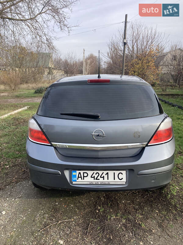 Хетчбек Opel Astra 2006 в Запоріжжі