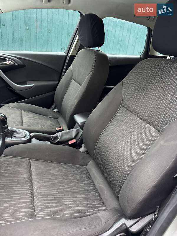 Універсал Opel Astra 2013 в Баранівці фото 7 Універсал Opel Astra 2013 в Баранівці