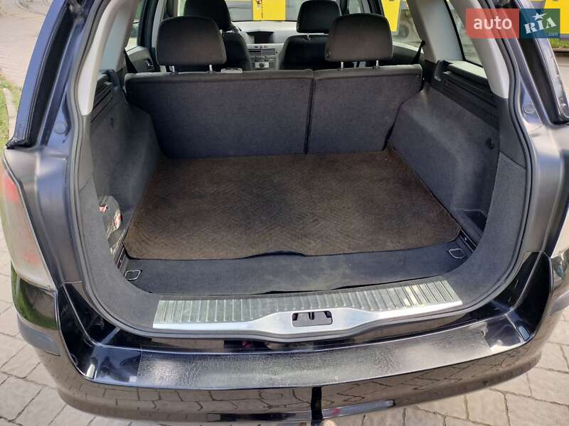 Универсал Opel Astra 2006 в Львове