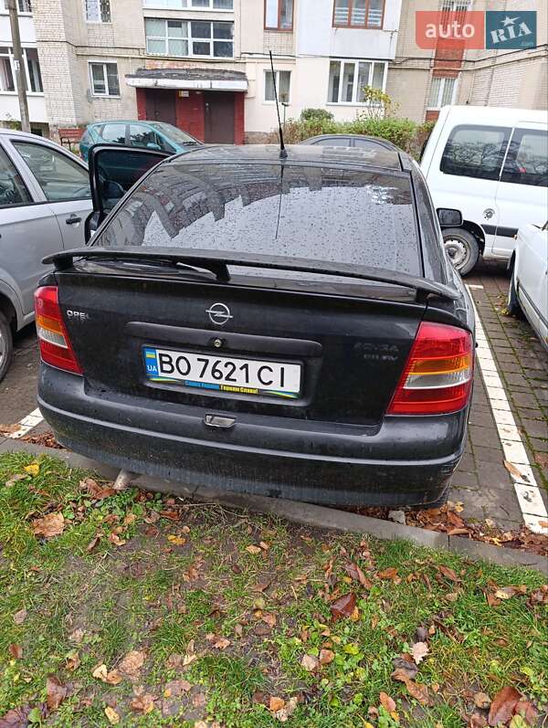 Хетчбек Opel Astra 2000 в Львові