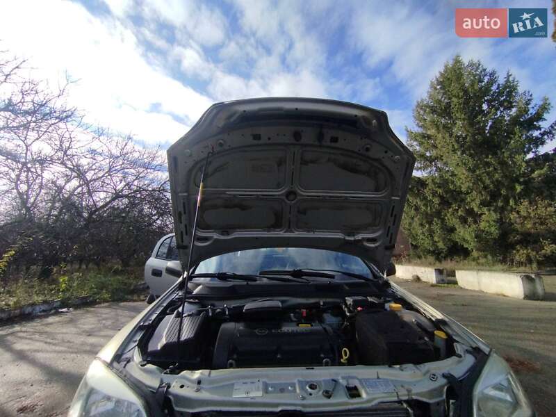 Седан Opel Astra 2008 в Христинівці