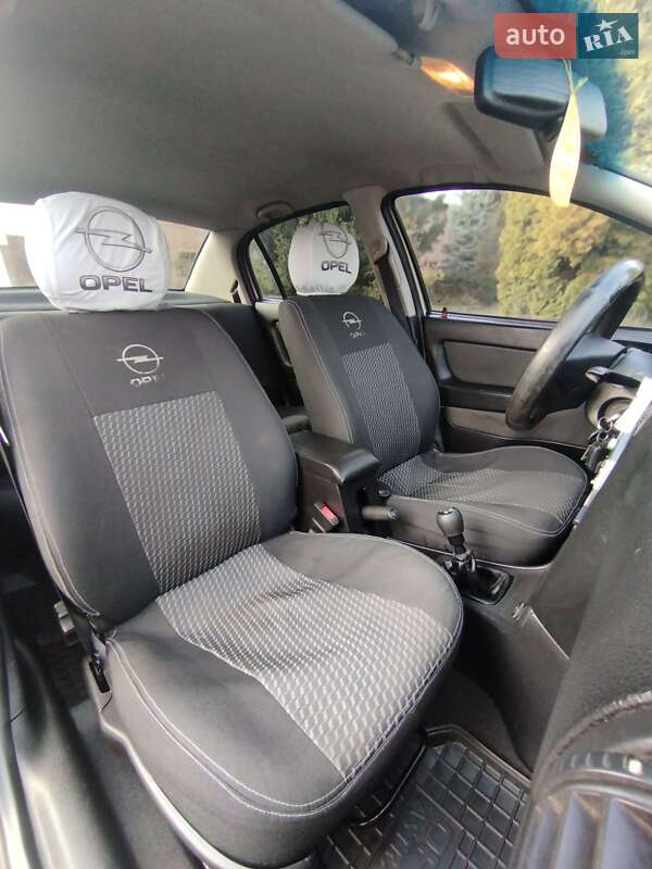 Седан Opel Astra 2008 в Христинівці