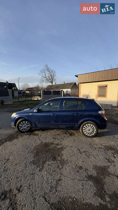 Хэтчбек Opel Astra 2004 в Дубно фото 5 Хэтчбек Opel Astra 2004 в Дубно