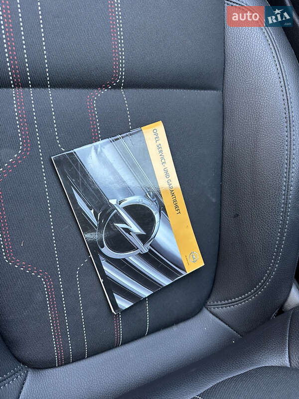 Універсал Opel Astra 2012 в Львові