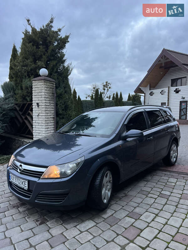 Універсал Opel Astra 2005 в Тульчині