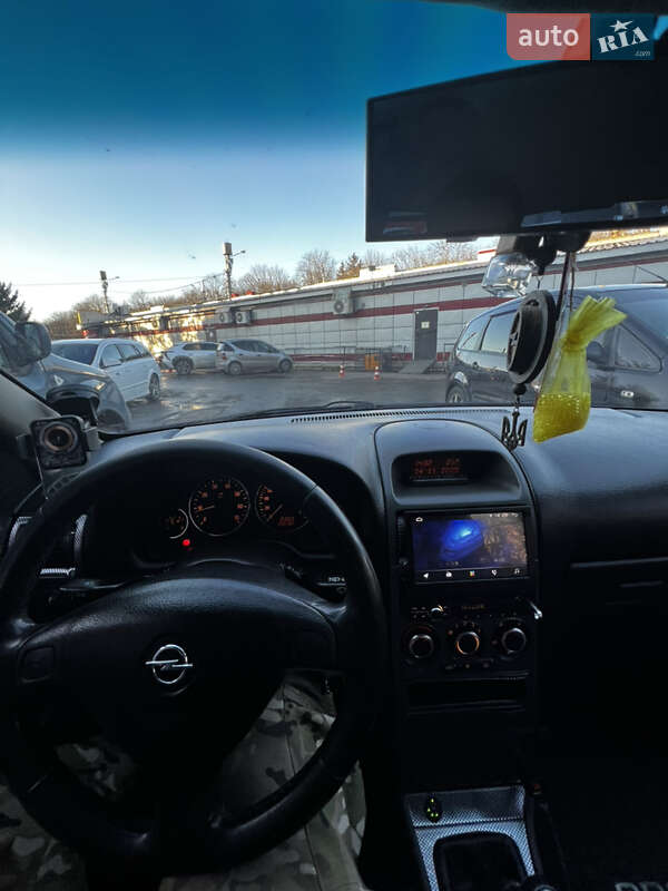 Универсал Opel Astra 2004 в Полтаве