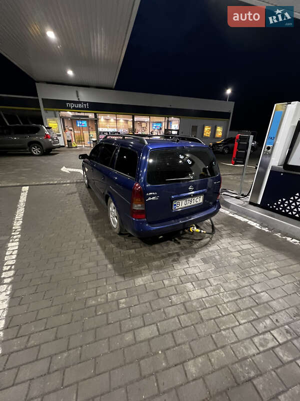 Универсал Opel Astra 2004 в Полтаве