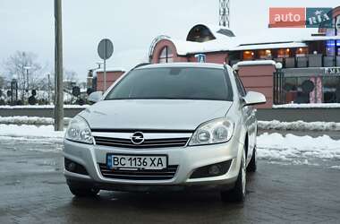 Універсал Opel Astra 2009 в Дрогобичі