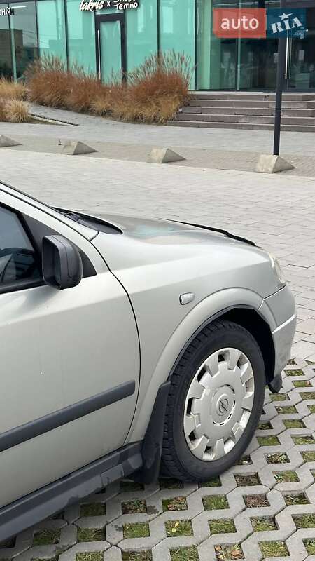 Седан Opel Astra 2008 в Хмельницькому