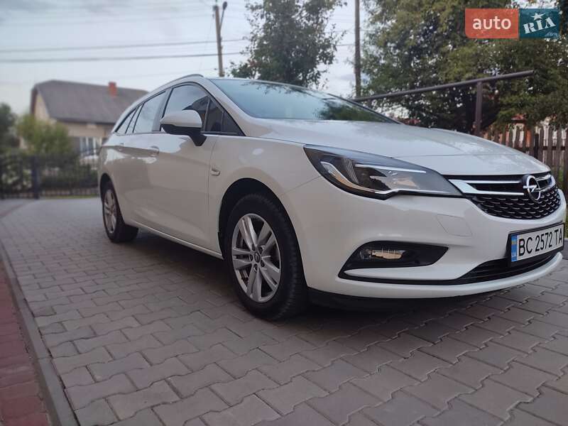 Универсал Opel Astra 2019 в Трускавце