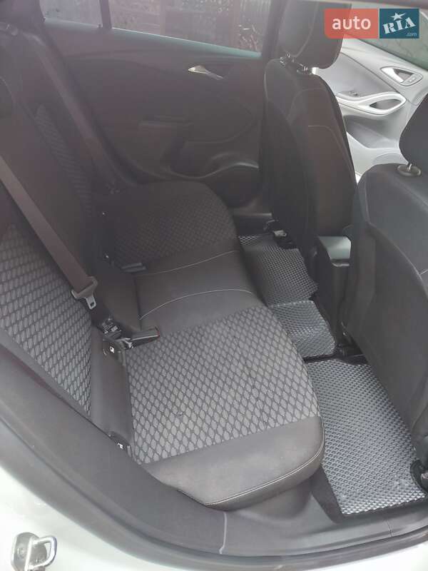 Универсал Opel Astra 2019 в Трускавце