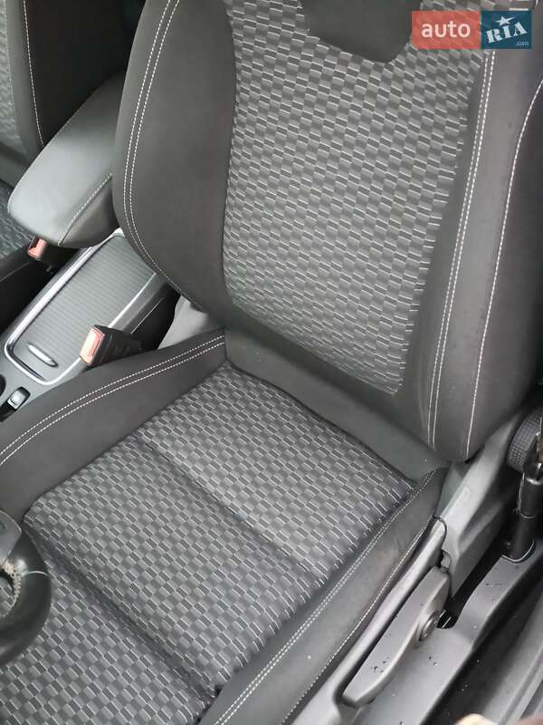 Универсал Opel Astra 2017 в Луцке