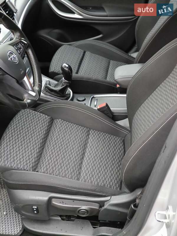 Универсал Opel Astra 2017 в Луцке