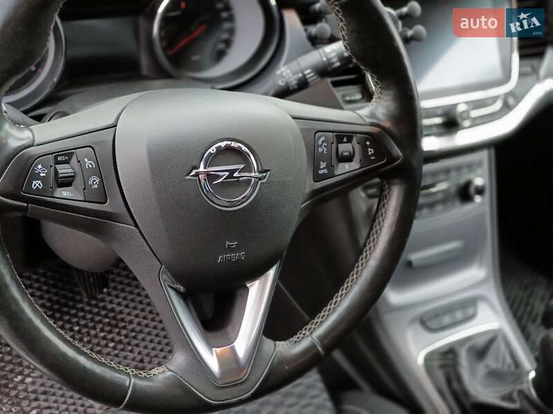 Универсал Opel Astra 2017 в Луцке