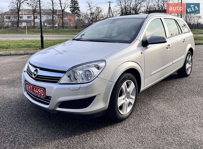 Універсал Opel Astra 2009 в Білій Церкві