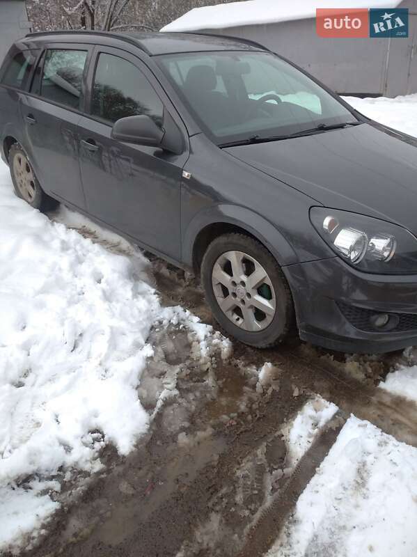 Универсал Opel Astra 2011 в Львове фото 5 Универсал Opel Astra 2011 в Львове