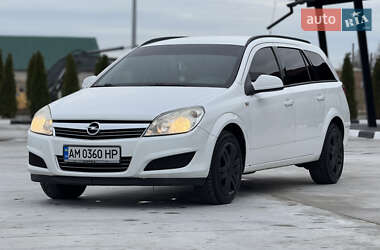 Универсал Opel Astra 2009 в Звягеле