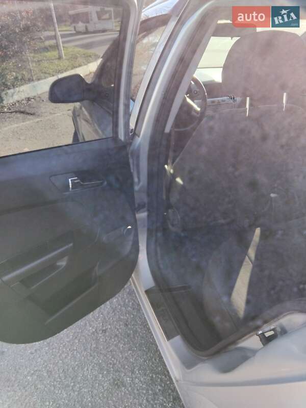 Хетчбек Opel Astra 2011 в Запоріжжі