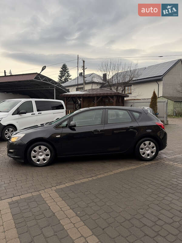 Хетчбек Opel Astra 2013 в Коломиї