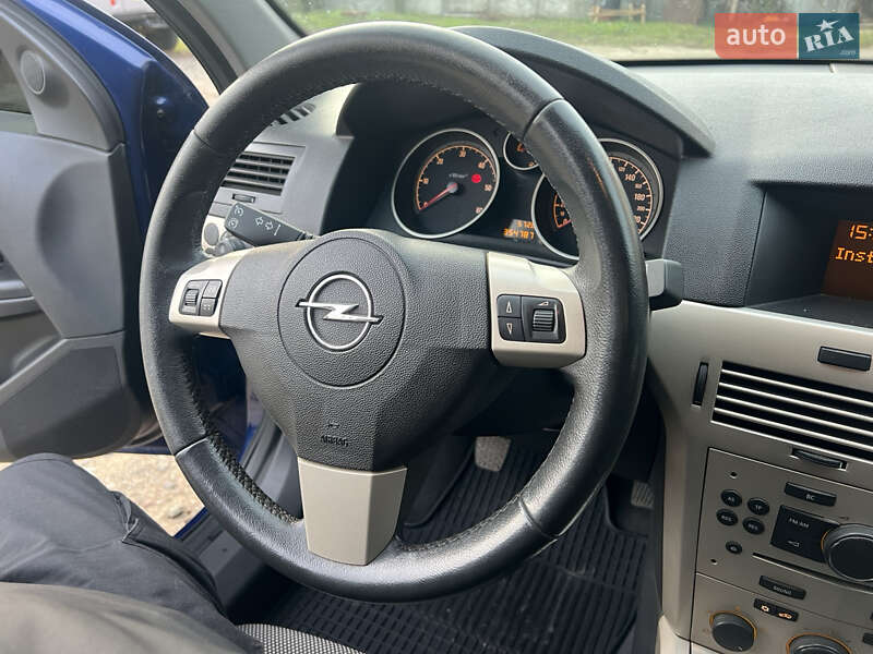 Універсал Opel Astra 2008 в Броварах