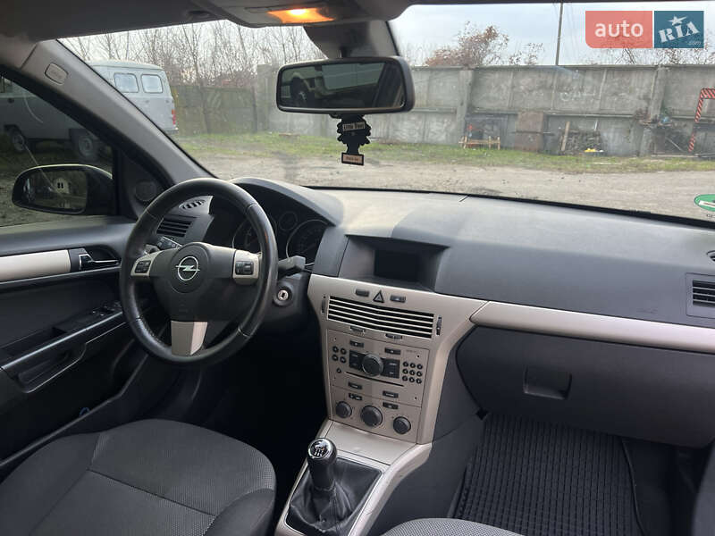 Універсал Opel Astra 2008 в Броварах