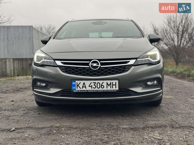 Універсал Opel Astra 2017 в Полтаві