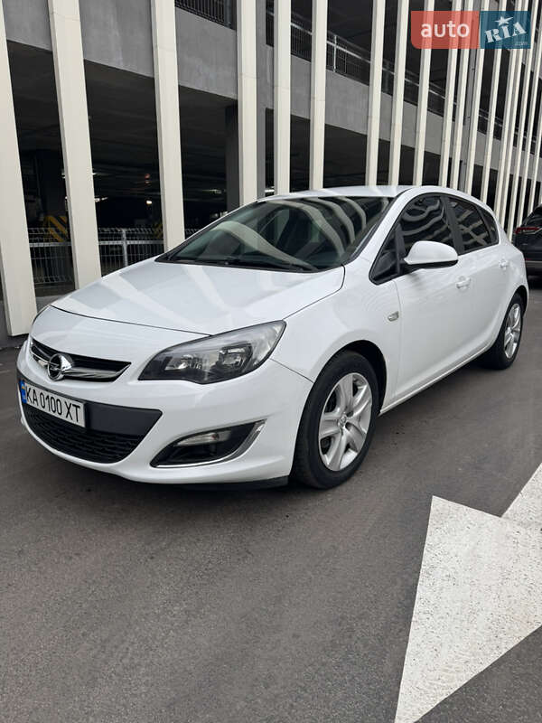 Opel Astra 2013 Opel Astra 2013