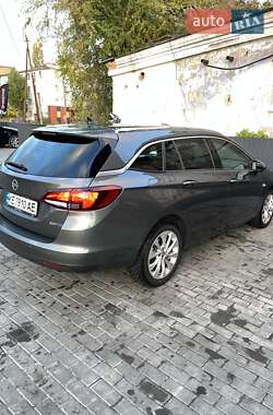 Универсал Opel Astra 2018 в Покрове