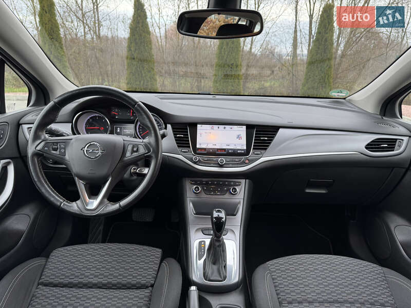 Універсал Opel Astra 2018 в Хмельницькому