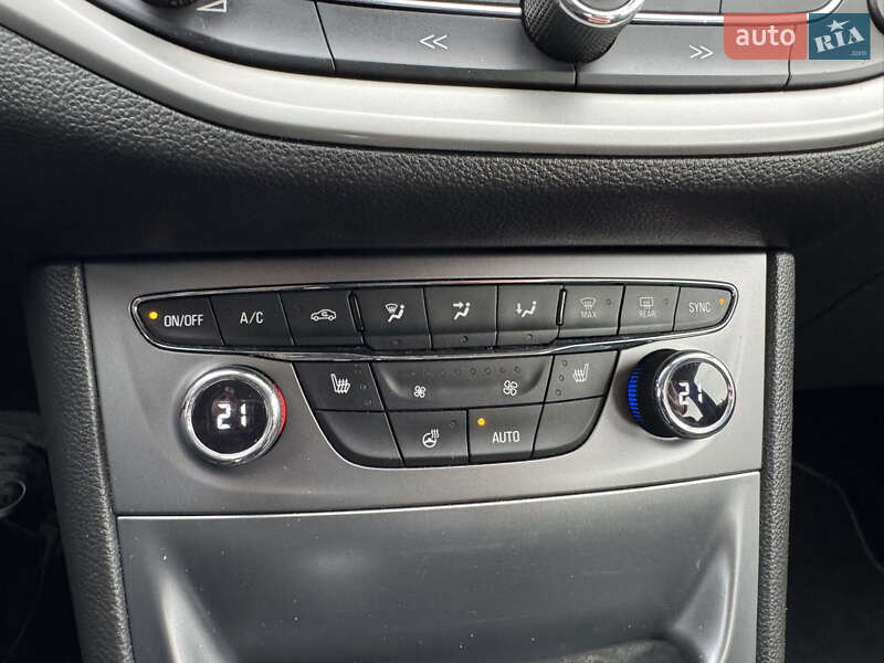 Універсал Opel Astra 2018 в Хмельницькому