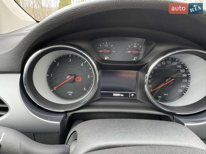 Універсал Opel Astra 2018 в Хмельницькому