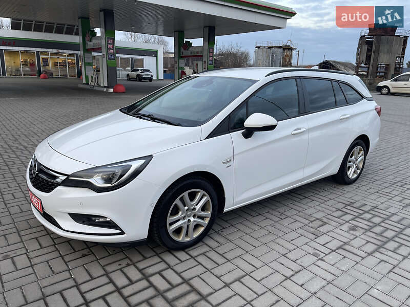 Универсал Opel Astra 2018 в Житомире