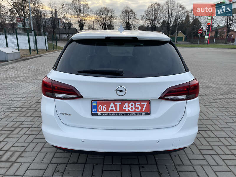 Универсал Opel Astra 2018 в Житомире