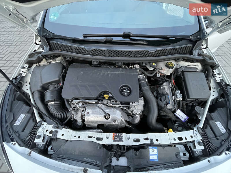 Универсал Opel Astra 2018 в Житомире