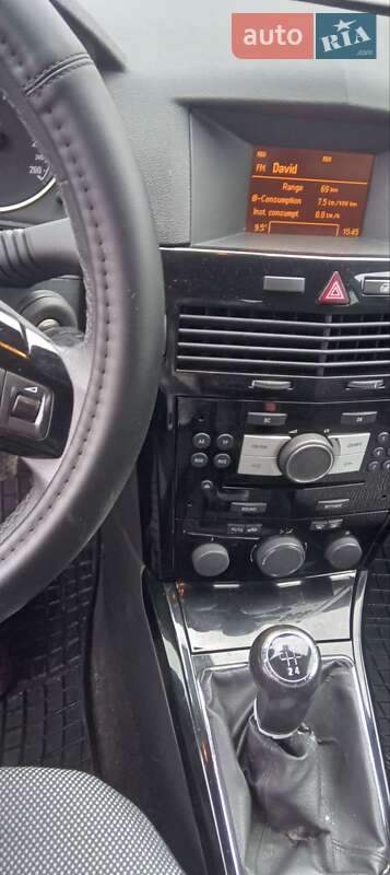 Универсал Opel Astra 2010 в Ровно фото 3 Универсал Opel Astra 2010 в Ровно