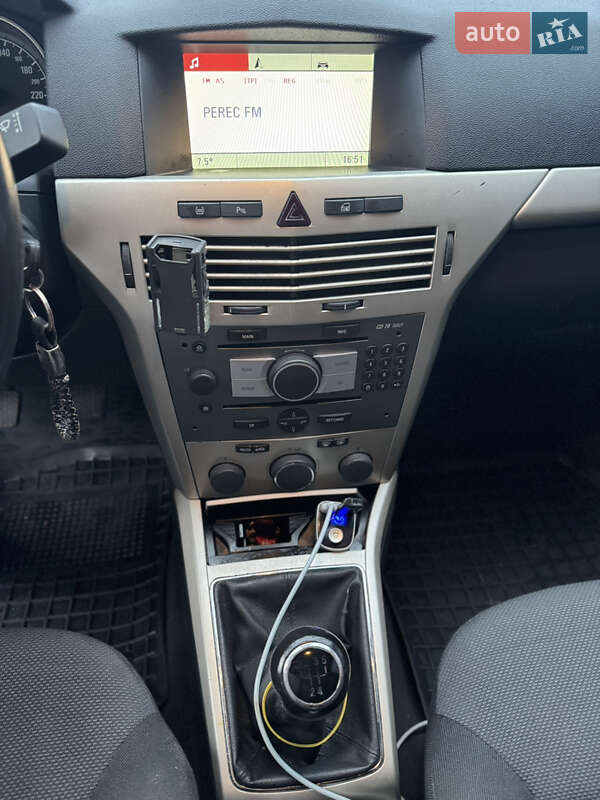 Універсал Opel Astra 2007 в Києві