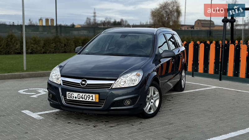 Opel Astra 2010