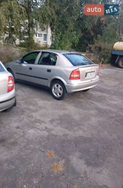 Хэтчбек Opel Astra 2000 в Шостке