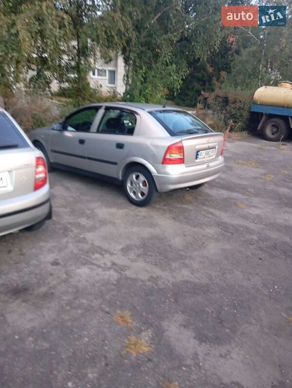 Opel Astra 2000