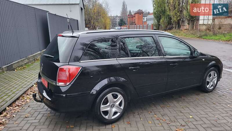 Універсал Opel Astra 2006 в Черкасах
