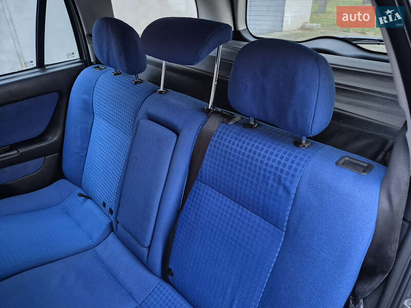 Універсал Opel Astra 2004 в Славуті