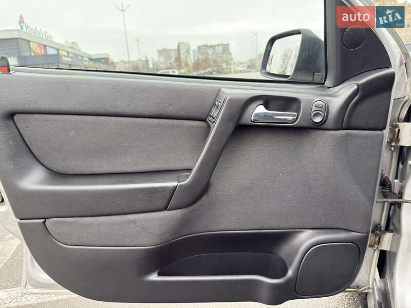 Хэтчбек Opel Astra 2004 в Киеве