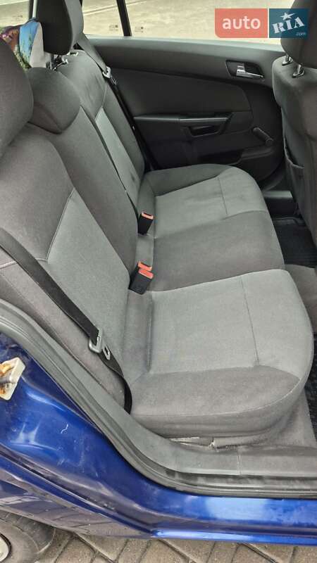 Универсал Opel Astra 2006 в Киеве