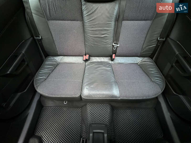 Универсал Opel Astra 2005 в Житомире