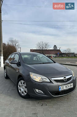 Универсал Opel Astra 2011 в Снятине