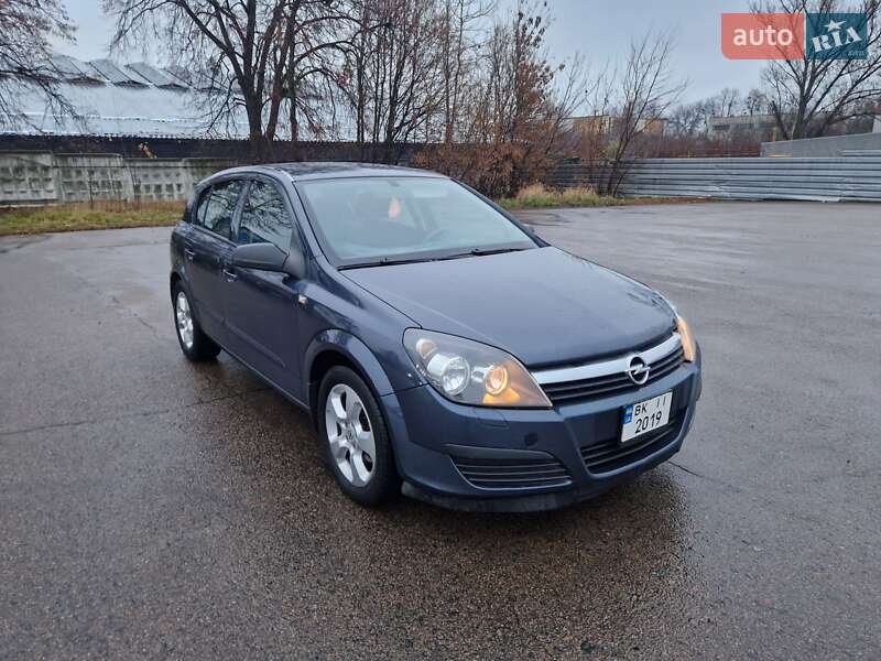Хетчбек Opel Astra 2006 в Рівному